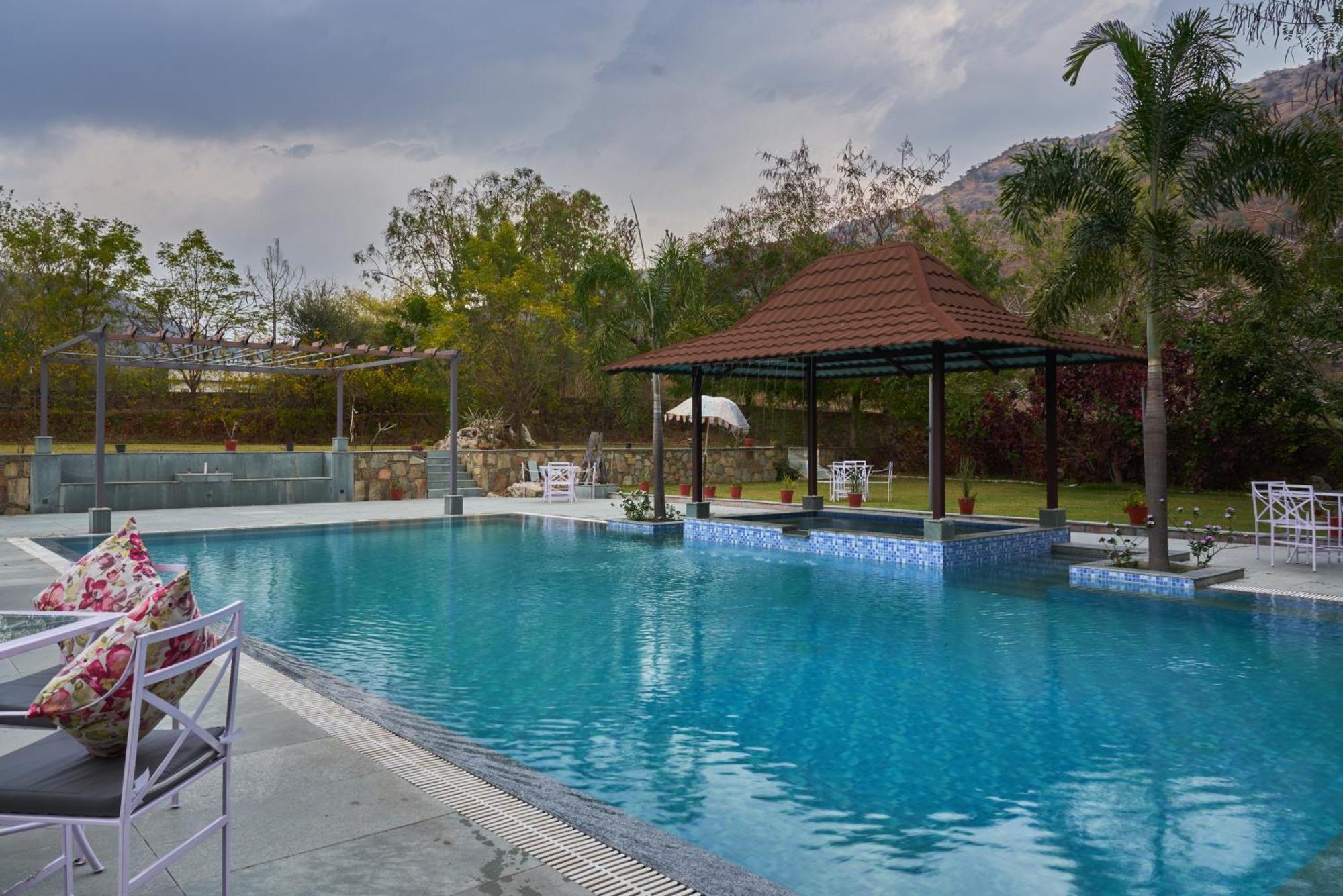 The Hunting Lodge Resort Udaipur - Villas & Pool Dabok Ngoại thất bức ảnh