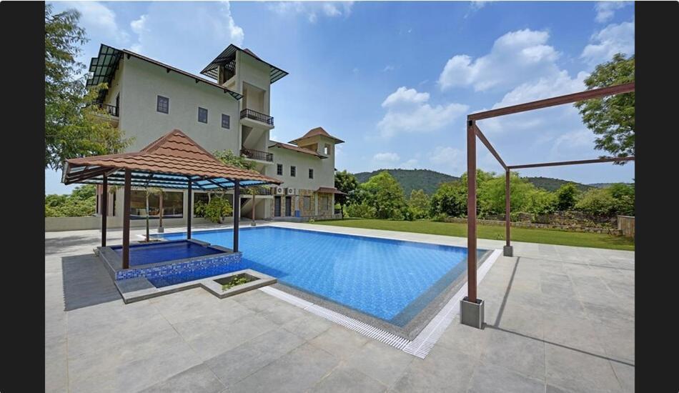 The Hunting Lodge Resort Udaipur - Villas & Pool Dabok Ngoại thất bức ảnh